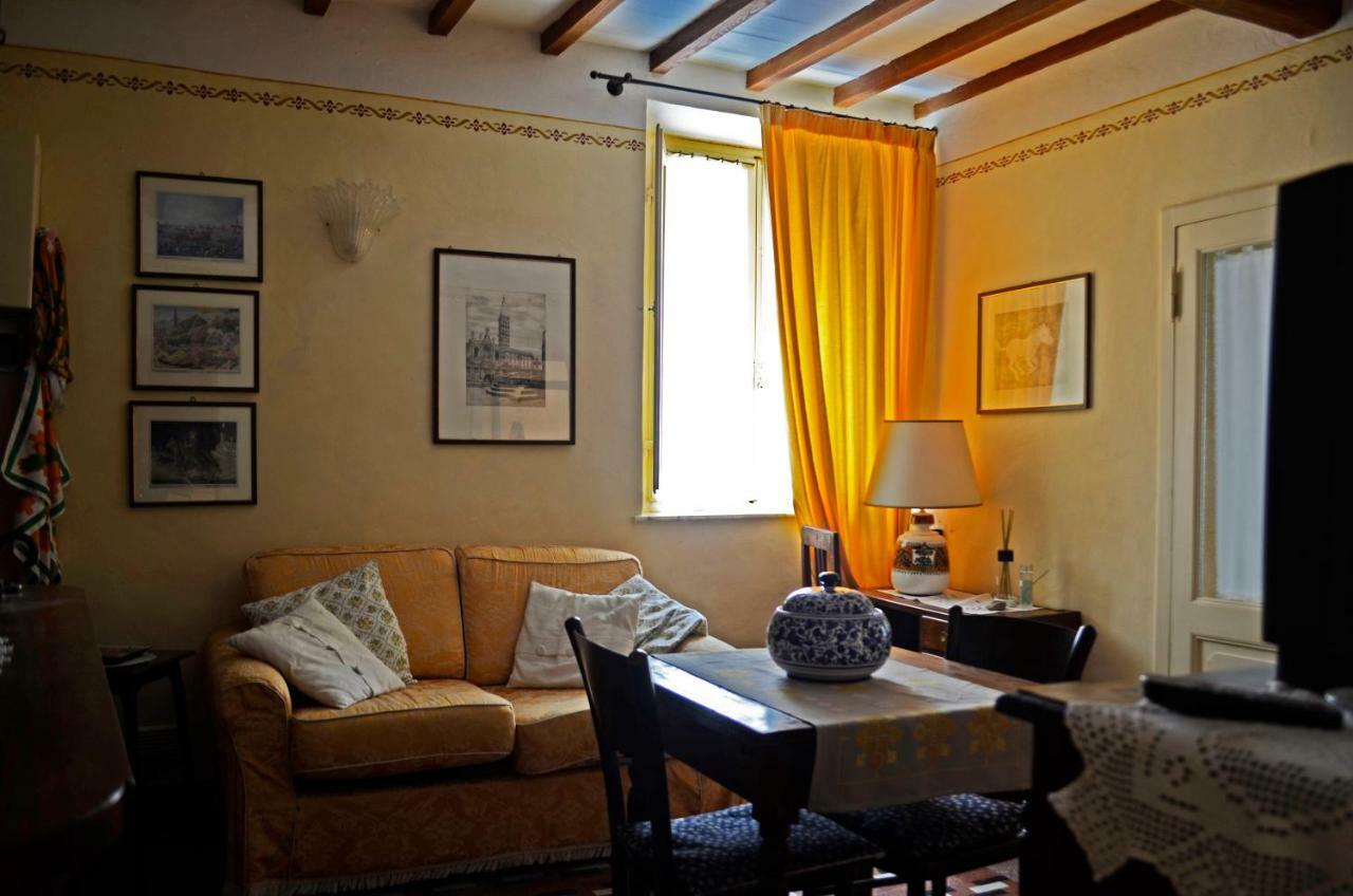 Casa Di Luli Lägenhet Siena Exteriör bild